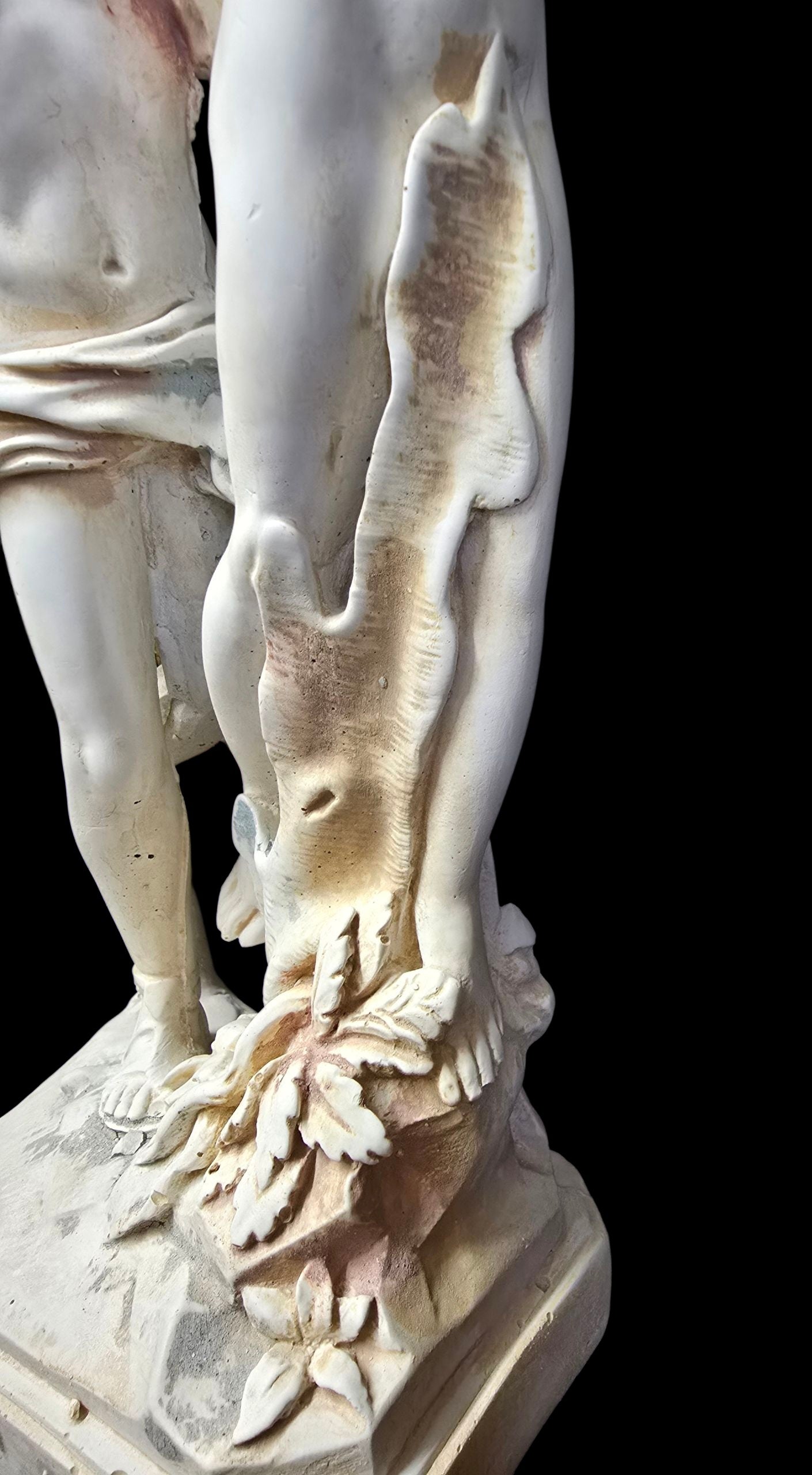 Apollo and Daphne – Mythological Transformation in Handcrafted Alabaster