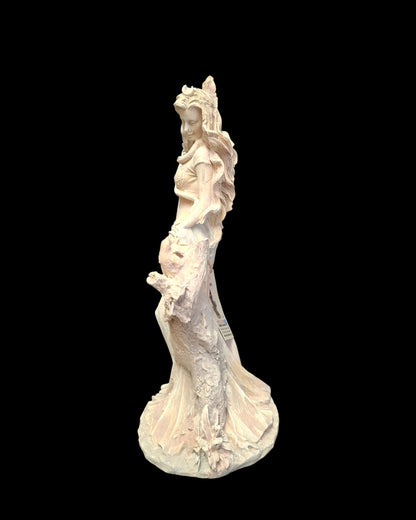 Alabaster Statue of Hecate (Hekate) – Goddess of Magic