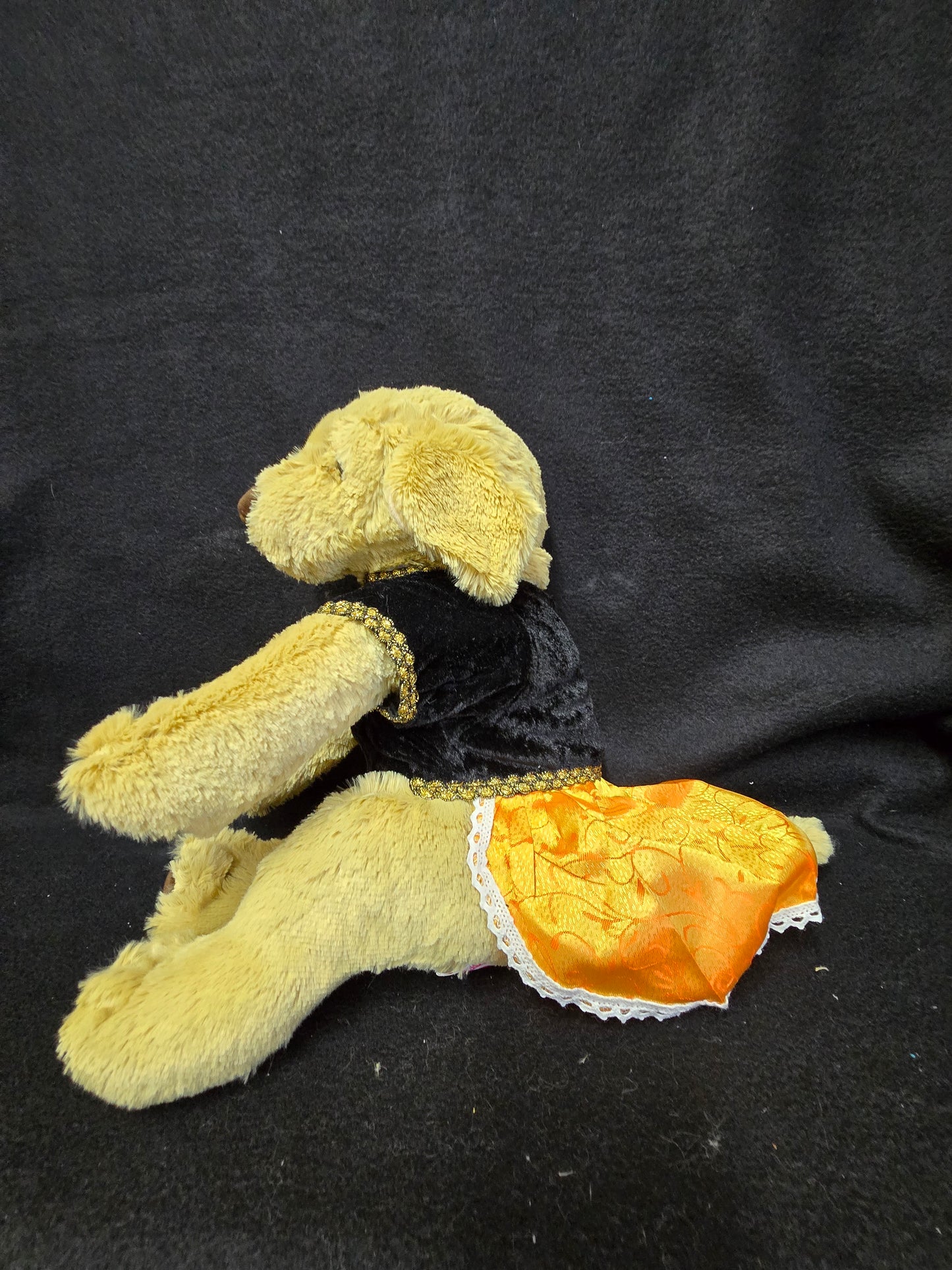 Super Soft Plush Greek Dance Dog – 40 cm Traditional Costume
