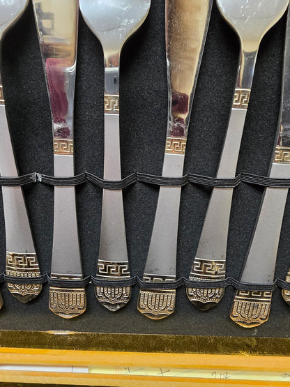 Gold-Plated Greek Key Tableware Set – 24-Piece Set for 6