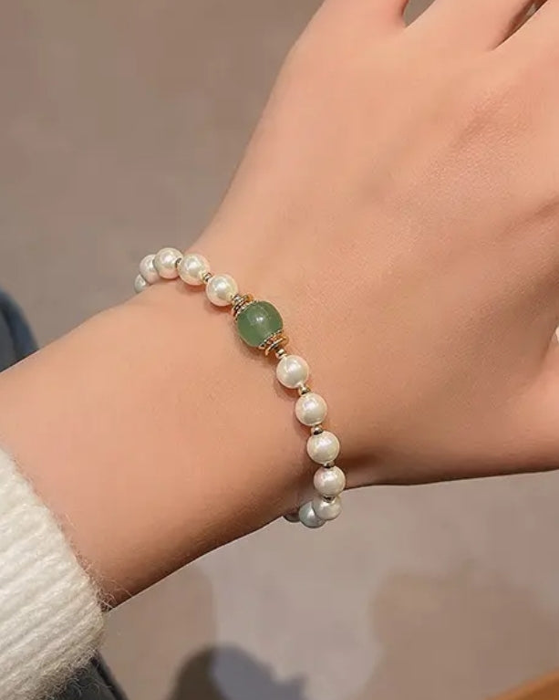 Green Chalcedony & Pearl Bracelet – Gold Plated