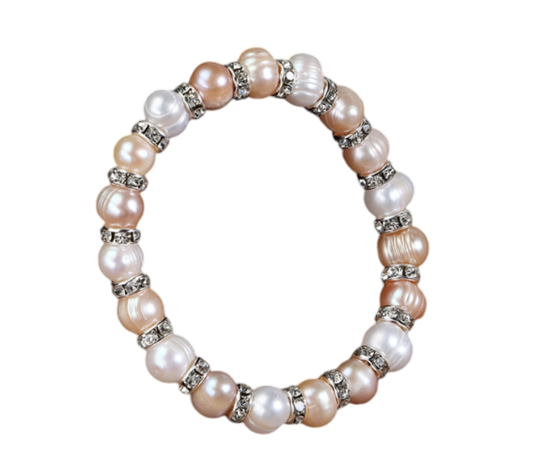 Elegant Pearl Bracelet with Rhinestone Accents