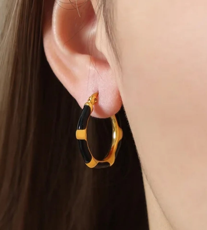Textured Enamel Drip Earrings – 18k Gold Stainless Steel