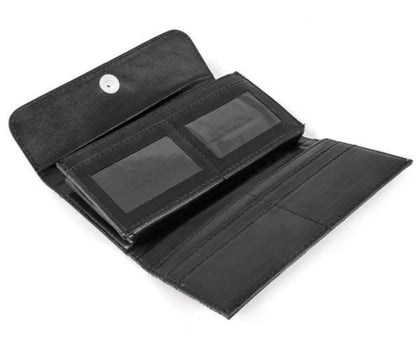 Chic Tapestry Wallet with Magnetic Closure – Elegance Meets Functionality