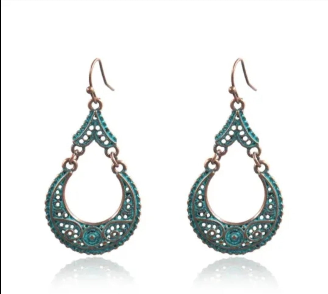 Elegant Openwork Teardrop Earrings with Intricate Floral Design and Patina Finish