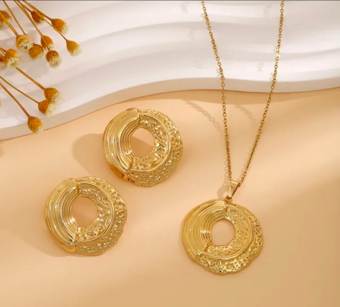Textured Gold-Plated Stainless-Steel Necklace & Earring Set